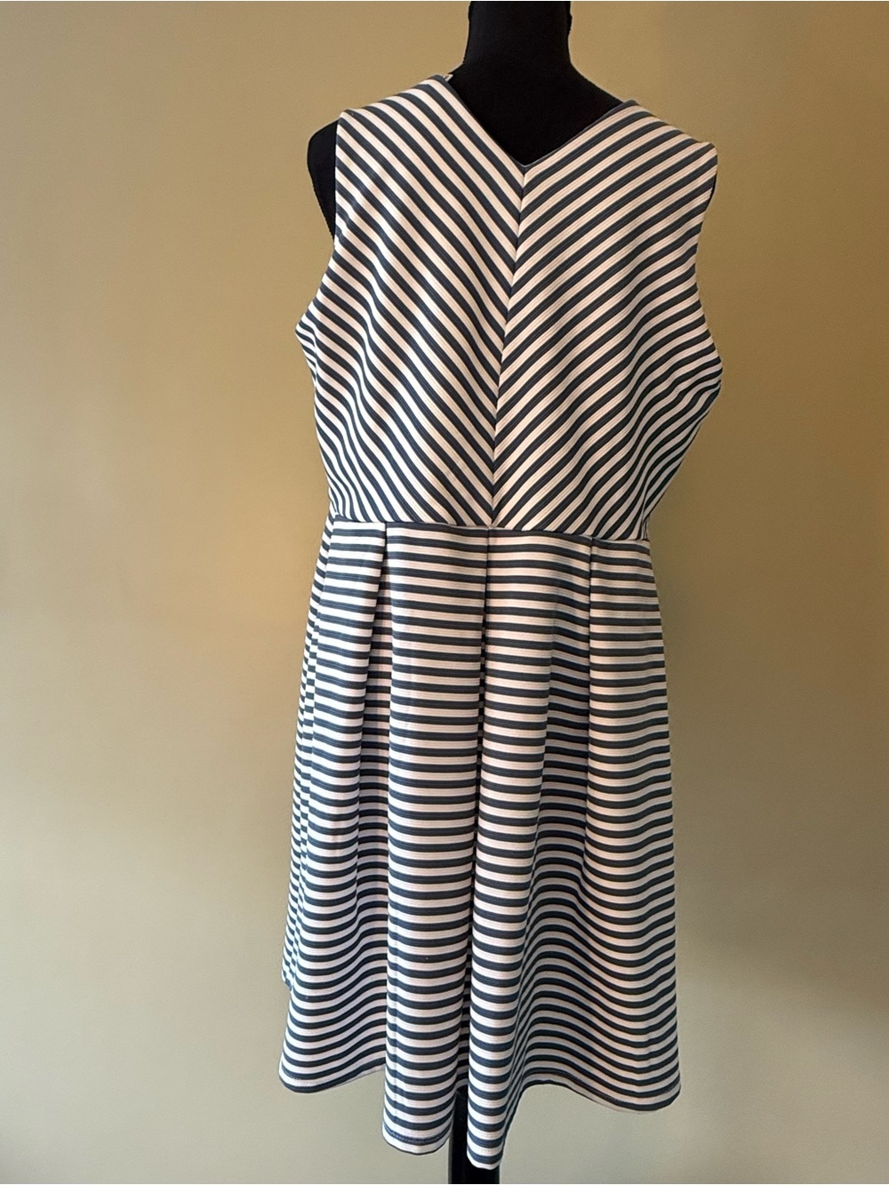 Monteau LA Mixed Stripe V-Neck A-Line Dress Women’s 2X Nautical Blue & White - Picture 4 of 7